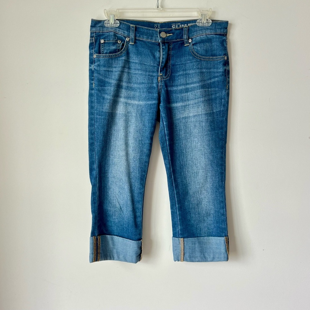 NEW YORK & COMPANY Low Rise Slim Cropped Cuffed Jeans—SZ. 2